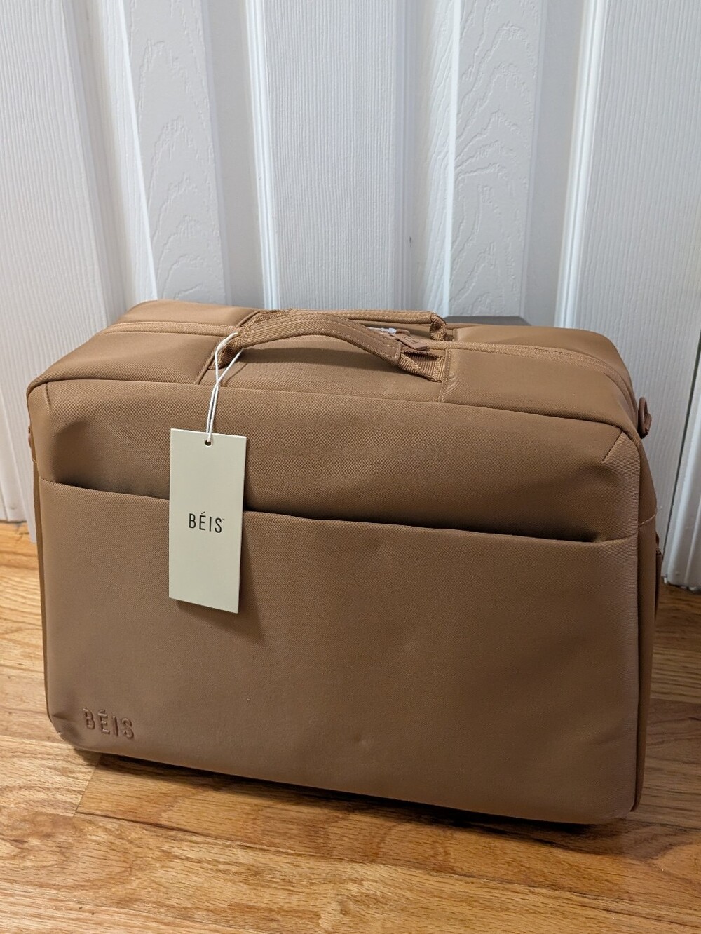 NEW Beis The Ultimate Travel Duffle in Camel Brown Luggage NWT